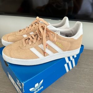 Adidas Original, Gazelle, 7.5, Halo Blush